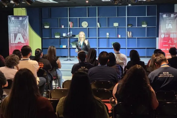 Nancy Reeves, keynote speaker for corporate events on Responsible Ai