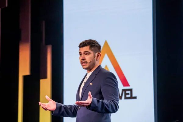 Edgar Dojaque, keynote speaker for corporate events on Workplace Wellbeing