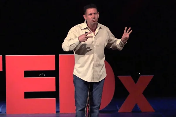 Patrick Schwerdtfeger, keynote speaker for corporate events on Big Data