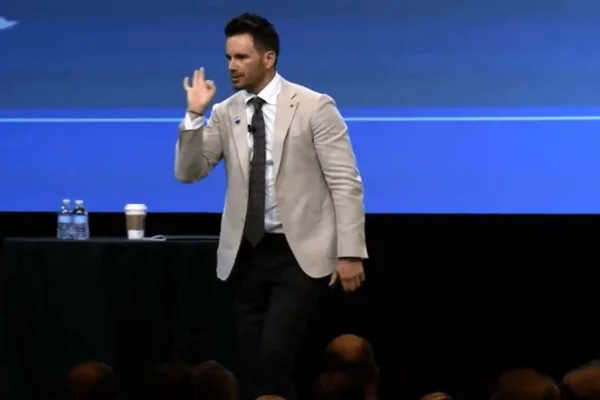 Seth Mattison, keynote speaker for corporate events on Future Of Work