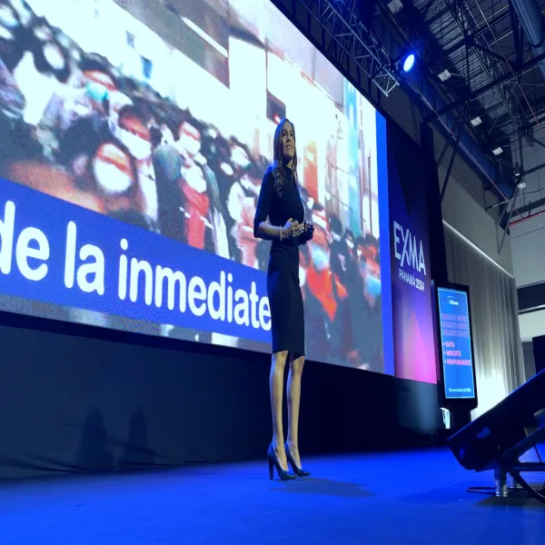 Nadia Vado, keynote speaker for corporate events on Corporate Mindfulness