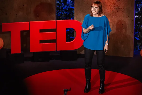 Melinda Briana Epler, keynote speaker for corporate events on Transformational Leadership