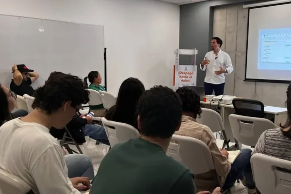 Patricio García, keynote speaker for corporate events on Disruptive Branding
