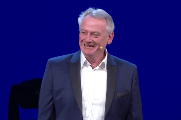 Chris Skinner, keynote speaker for corporate events on Fintech Future