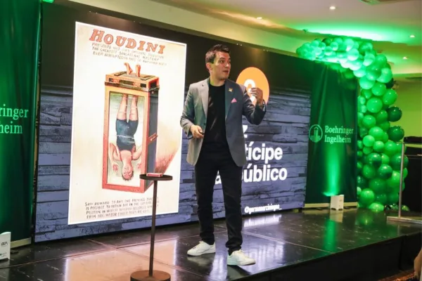 Germán Arciniegas, keynote speaker for corporate events on Corporate Magic