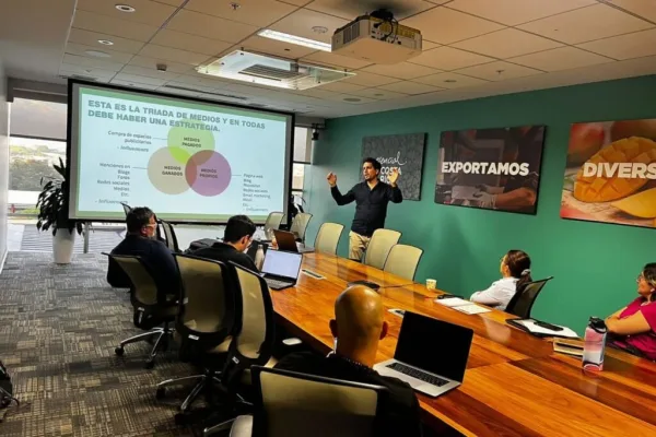 Patricio García, keynote speaker for corporate events on Disruptive Branding