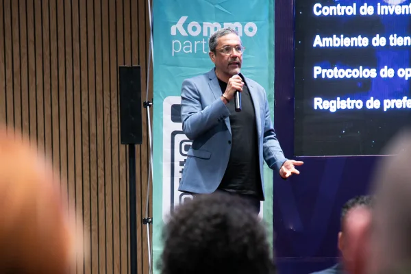 Jorge Saldívar, keynote speaker for corporate events on Retailpreneurship
