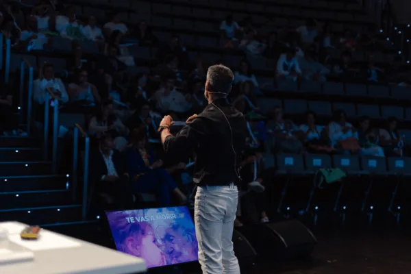 Antoni Fernández i Brugués, keynote speaker for corporate events on Inner Balance