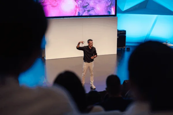 Antoni Fernández i Brugués, keynote speaker for corporate events on Inner Balance