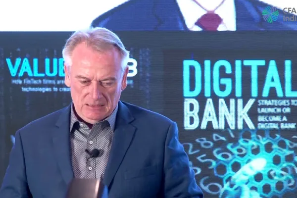 Chris Skinner, keynote speaker for corporate events on Fintech Future