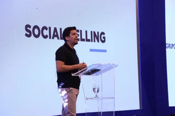 Patricio García, keynote speaker for corporate events on Disruptive Branding
