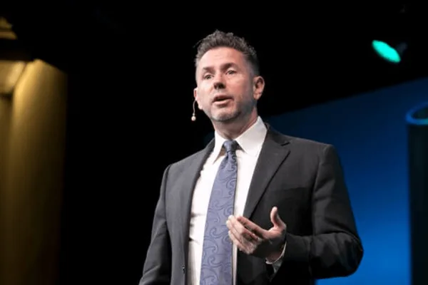 Patrick Schwerdtfeger, keynote speaker for corporate events on Big Data
