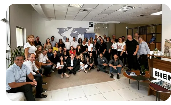 Daniel Ortiz, keynote speaker for corporate events on Office Strategy