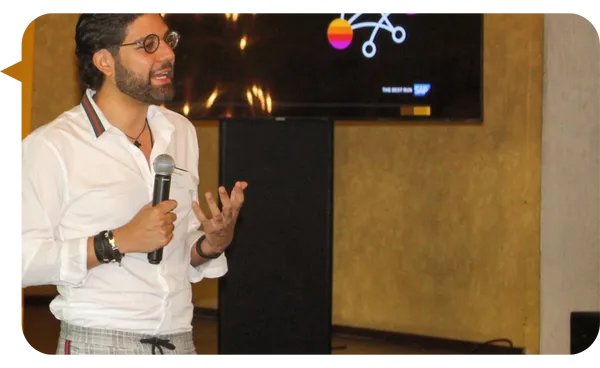 Armando Regil Velasco, keynote speaker for corporate events on Digital Transformation