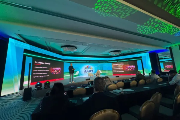 Jorge Saldívar, keynote speaker for corporate events on Retailpreneurship