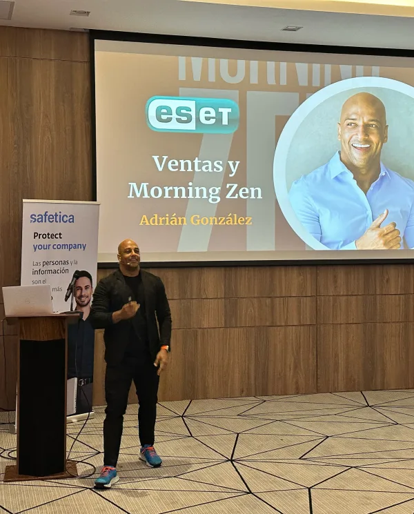 Adrián González, keynote speaker for corporate events on Morning Productivity
