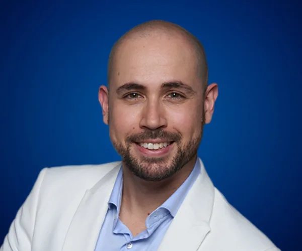 Alejandro Kei — Speaker in Global English