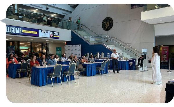 Paula Dinaro — Keynote Speaker in Leadership