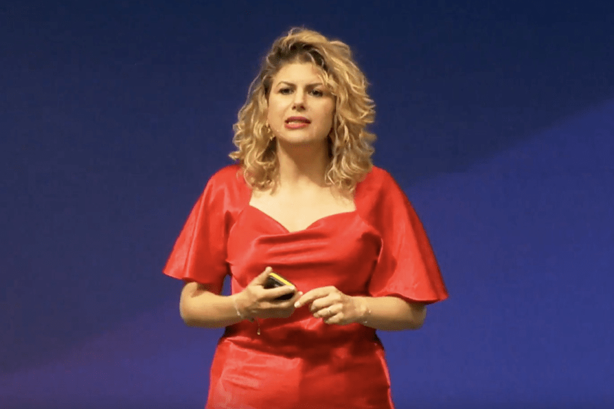 Déborah Berebichez — Speaker in Leadership