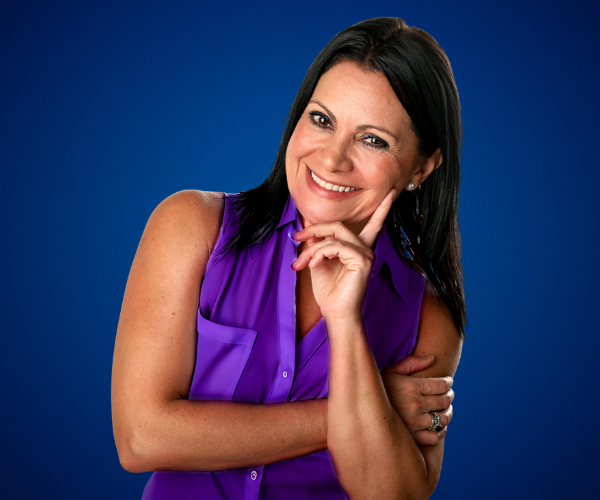 Yanira Puy — Conferencista de Liderazgo