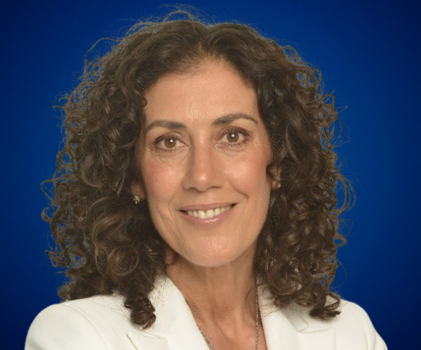 Paula Dinaro — Speaker in Leadership